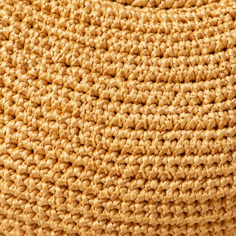 Handgehäkelte Halbmond-Schultertasche aus Madagaskar-Raffia - Raffia-Häkelarbeit von Hand-Stichmakro